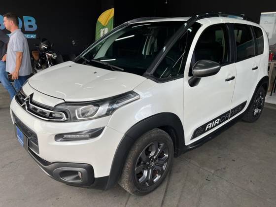 CITROËN AIRCROSS 1.6 VTI 120 FLEX SHINE EAT6 CITROËN AIRCROSS 1.6 VTI 120 FLEX SHINE EAT6